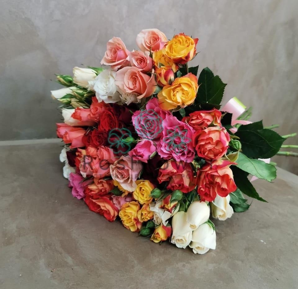 Букет цветов из: Розы в Красные Баррикады