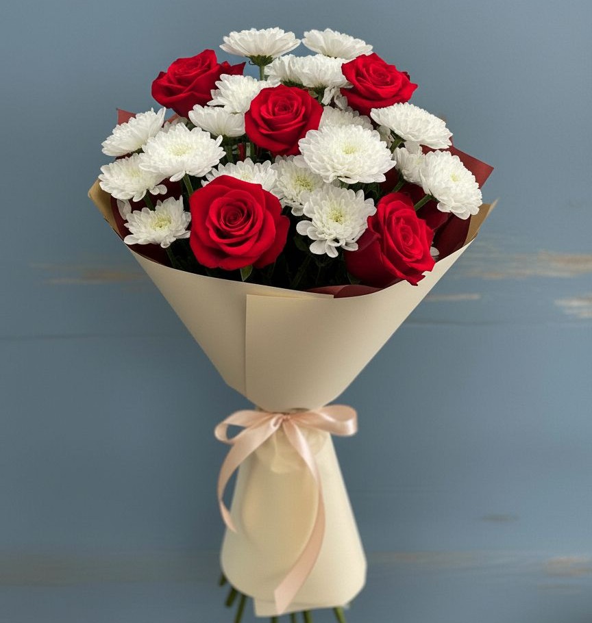 Букет цветов из: Розы и Хризантемы в Красные Баррикады