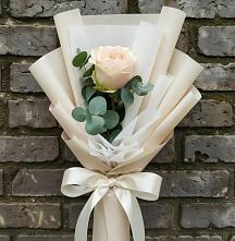 Букет цветов из:  Розы в Красные Баррикады