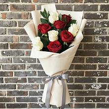 Букет цветов из:  Розы #REPLACE_PRED# Красные Баррикады