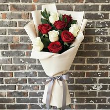 Букет цветов из:  Розы в Красные Баррикады