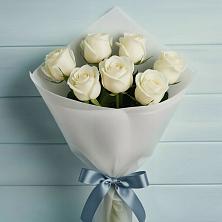 Букет 7 Белых роз Эдлесс Лав в Красные Баррикады