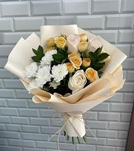 Букет цветов из:  Розы и Хризантемы в Красные Баррикады