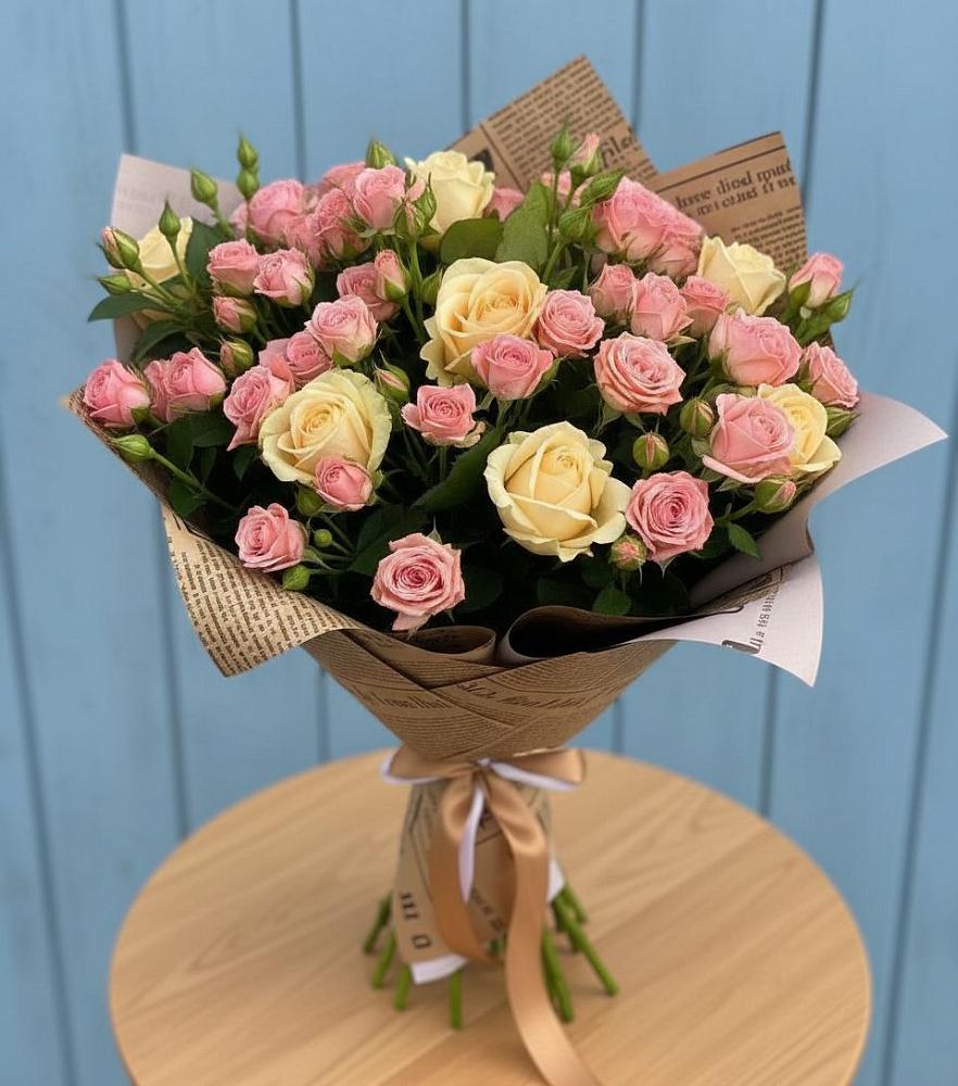 Букет цветов из: Розы в Красные Баррикады