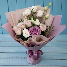 Букет цветов из:  Розы и Лизиантусы в Красные Баррикады