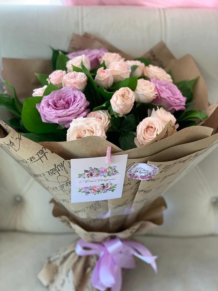 Букет цветов из: Розы в Красные Баррикады