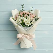 Букет цветов из:  Альстромерии в Красные Баррикады