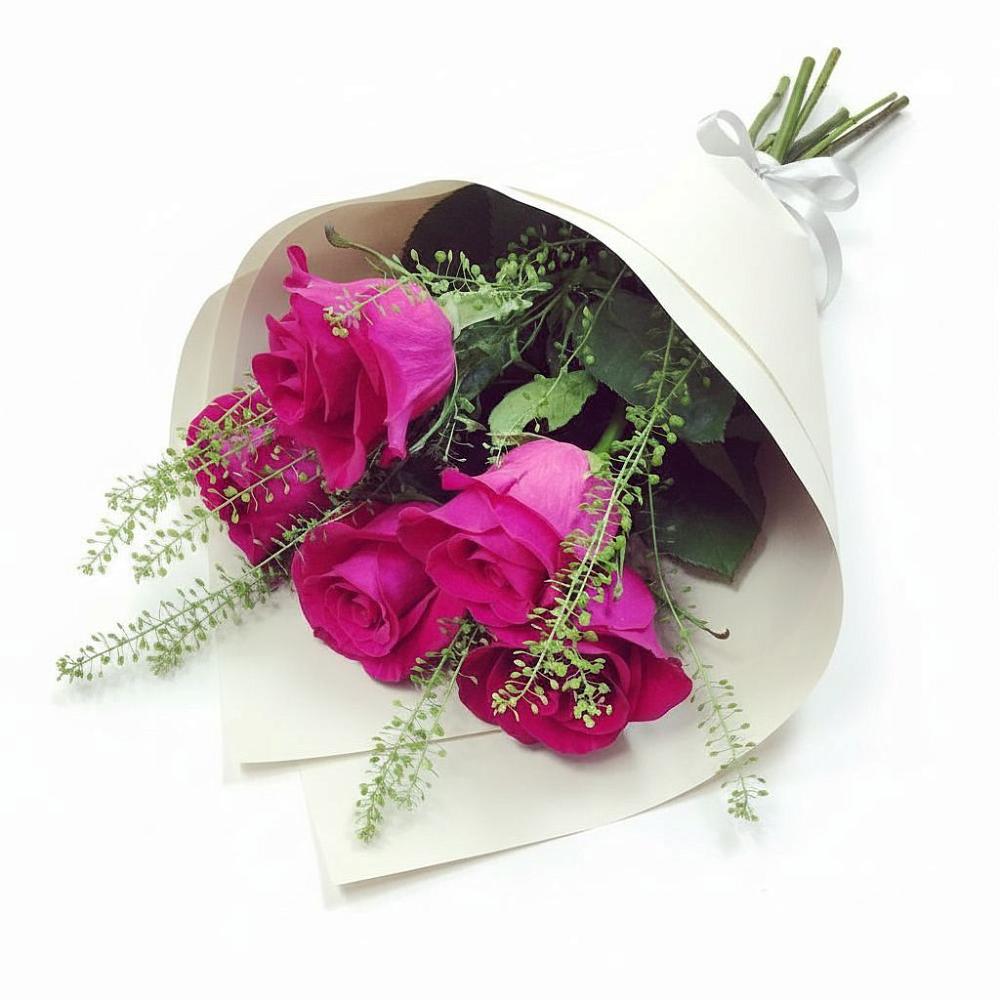 Букет цветов из: Розы в Красные Баррикады