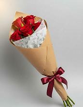 Букет цветов из:  Розы в Красные Баррикады