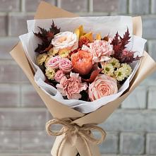 Букет цветов из:  Гвоздики, Хризантемы и Розы #REPLACE_PRED# Красные Баррикады