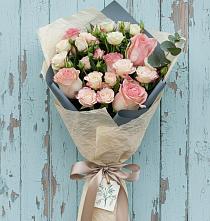 Букет цветов из:  Розы в Красные Баррикады