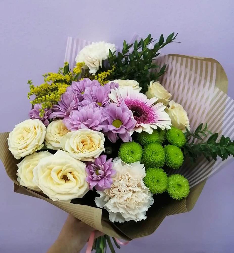 Букет цветов из: Хризантемы, Розы, Гвоздики и Герберы в Красные Баррикады