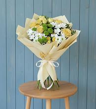 Букет цветов из:  Хризантемы и Розы в Красные Баррикады