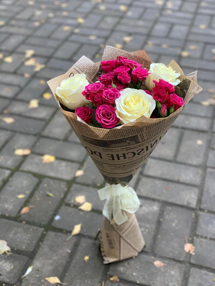 Букет цветов из: Розы в Красные Баррикады