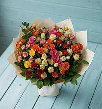 Букет Микс из разноцветных кустовых роз в Красные Баррикады