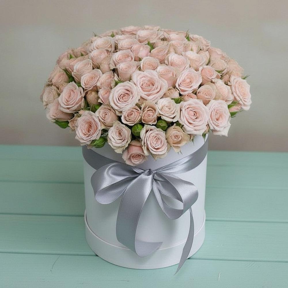 Цветочная композиция из Розы в шляпной коробке в Красные Баррикады